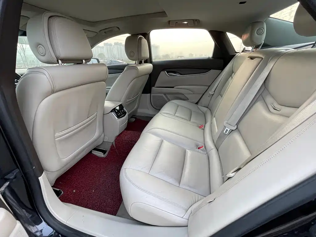 Cadillac XTS 2015 — фото 5