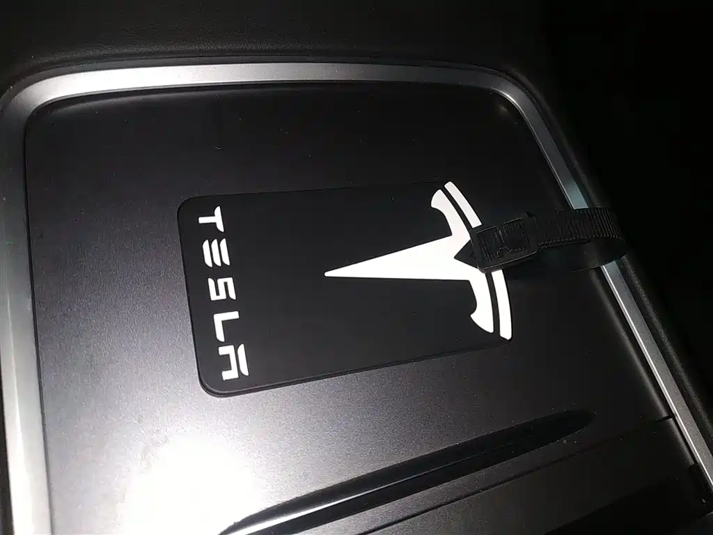 Tesla Model Y 2022 — фото 17