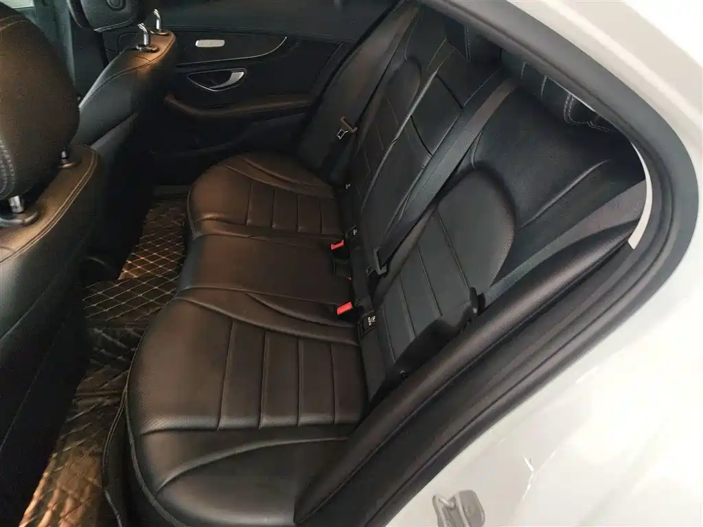 Mercedes-Benz C-Class 2020 — фото 17