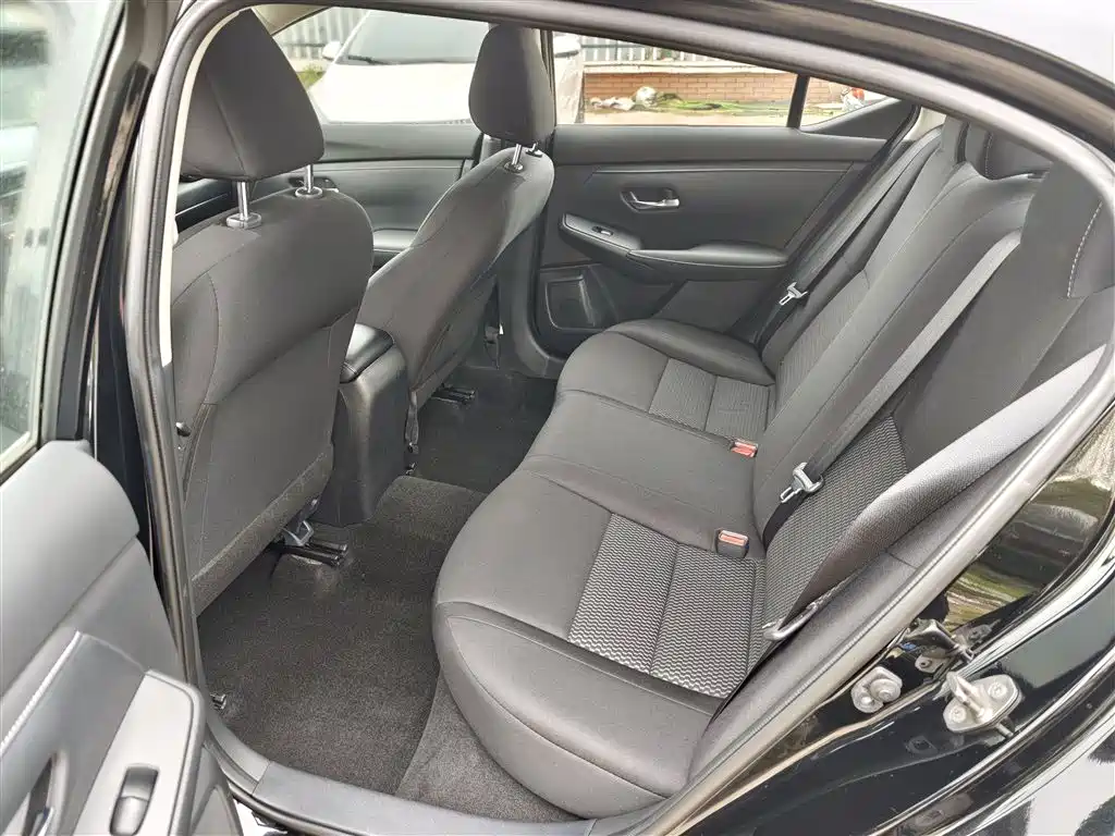 Nissan Sylphy 2020 — фото 15