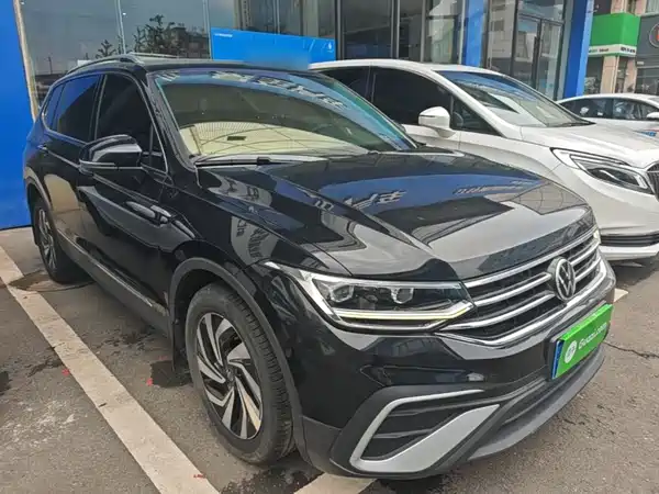 Volkswagen Tiguan L 2022