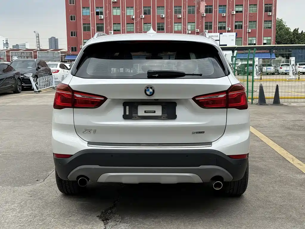 BMW X1 2019 — фото 5