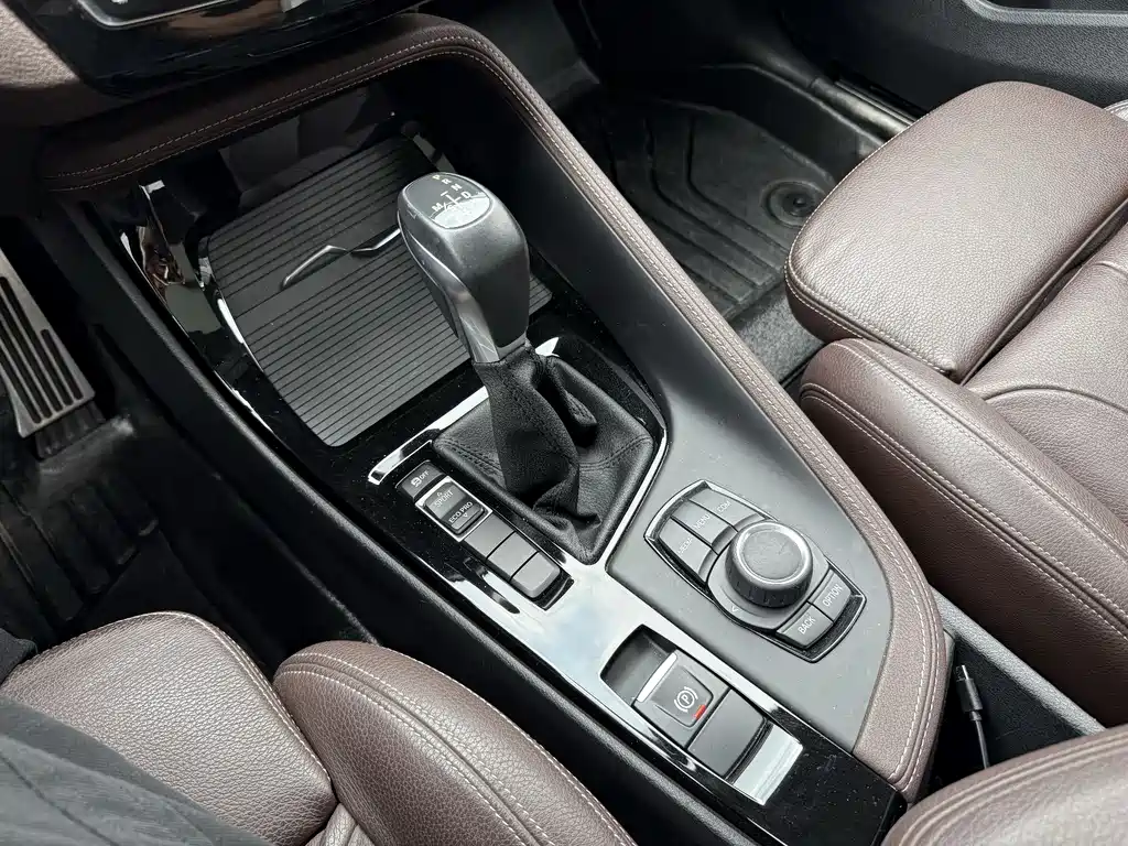 BMW X1 2019 — фото 16