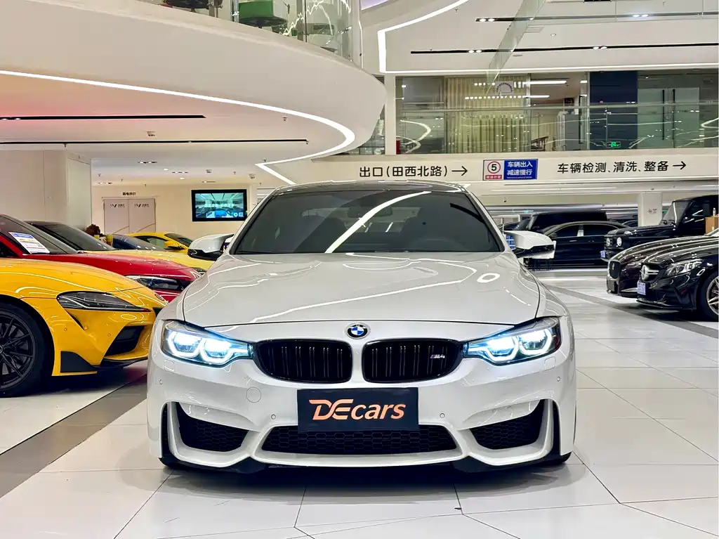 BMW M4 2019