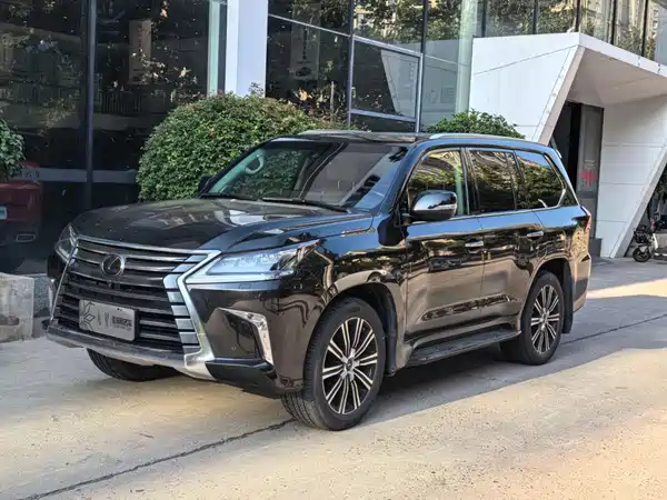 Lexus LX 2020