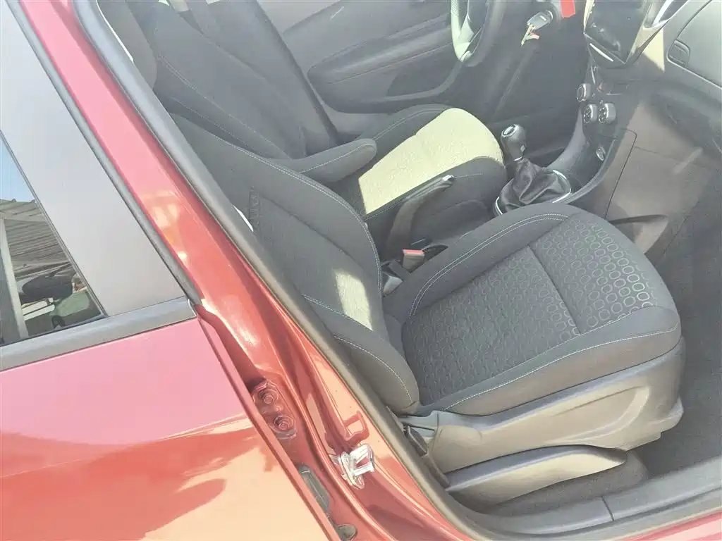 Chevrolet Trax 2015 — фото 25