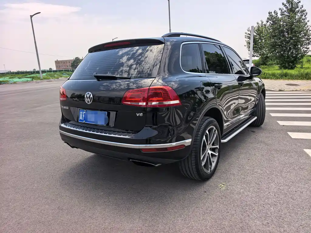 Volkswagen Touareg 2017 — фото 4