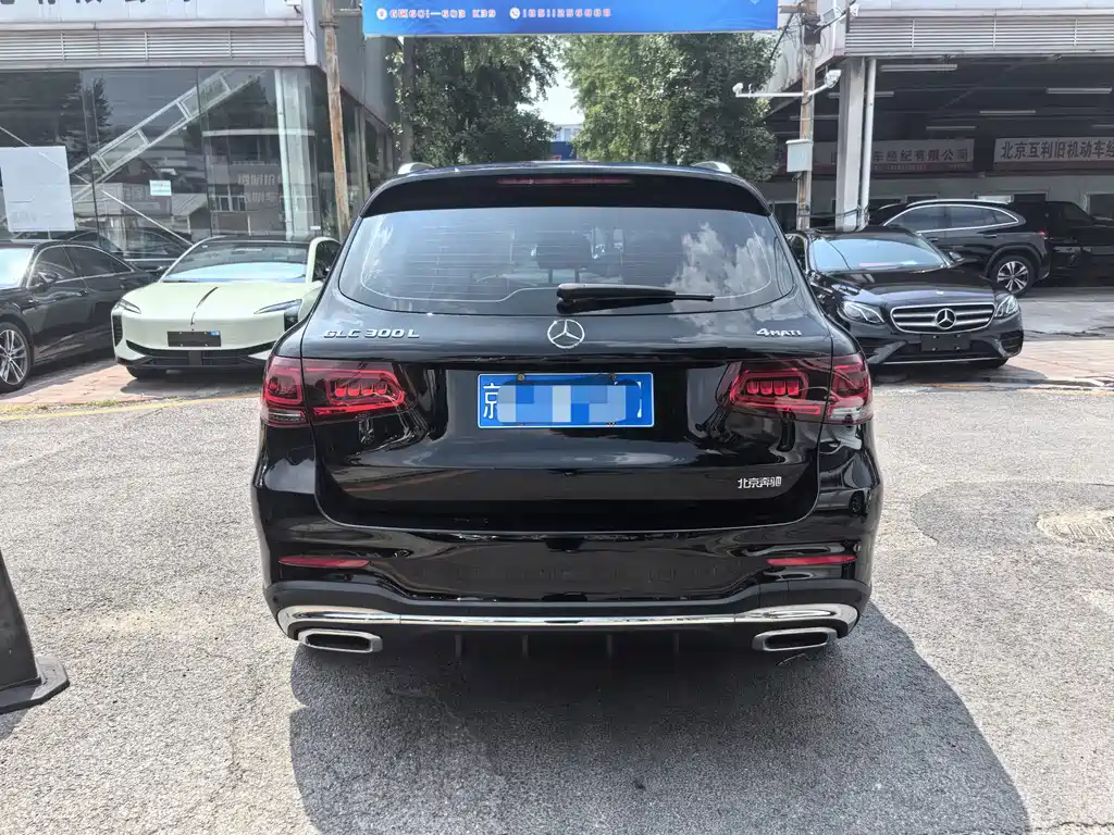 Mercedes-Benz GLC 2023