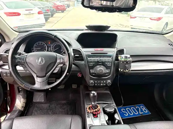 Acura RDX 2013
