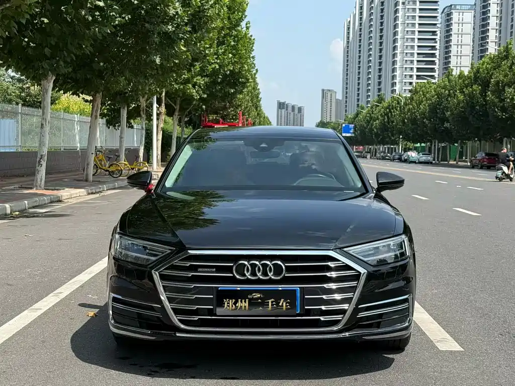Audi A8 2021 — фото 4