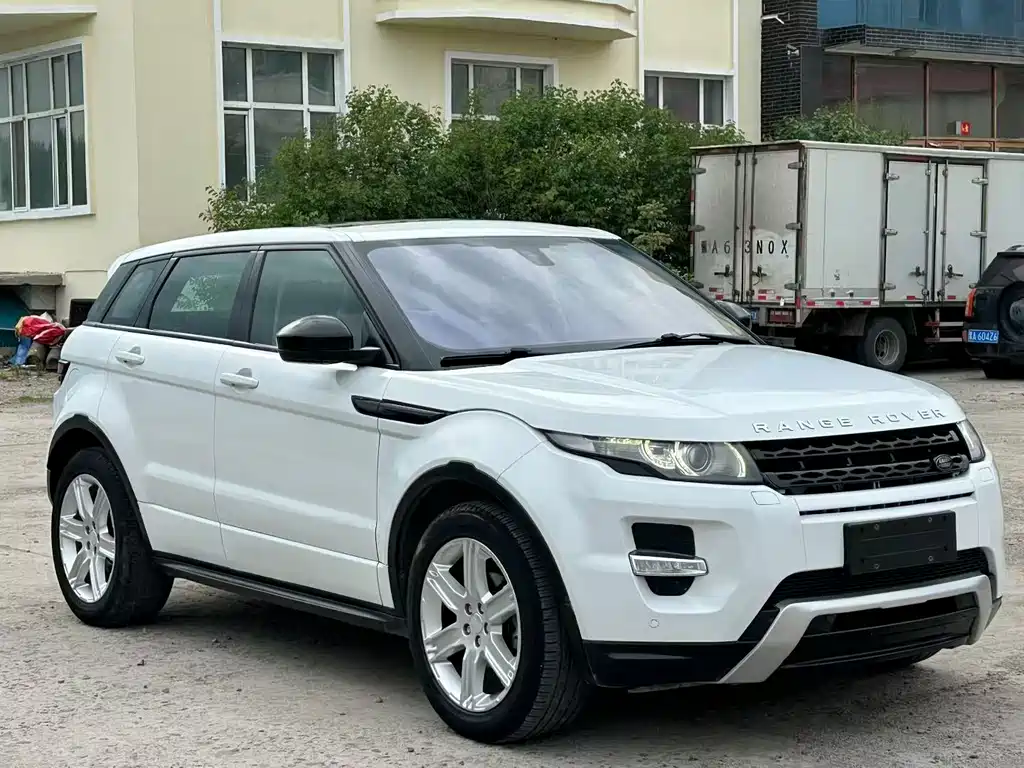 Land Rover Evoque 2015 — фото 3