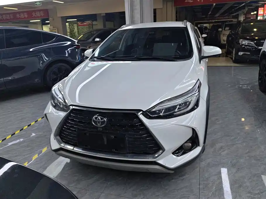 Toyota Yaris L 2022