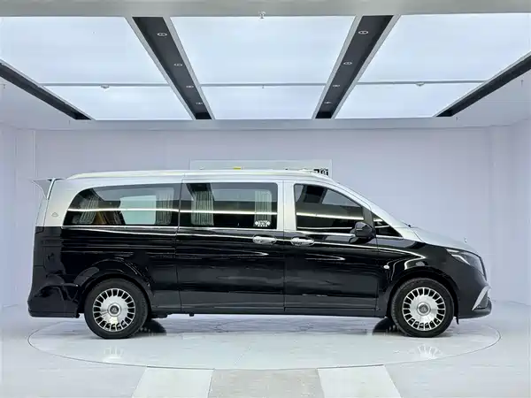 Mercedes-Benz Vito 2023