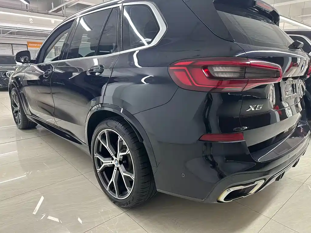 BMW X5 2019 — фото 11