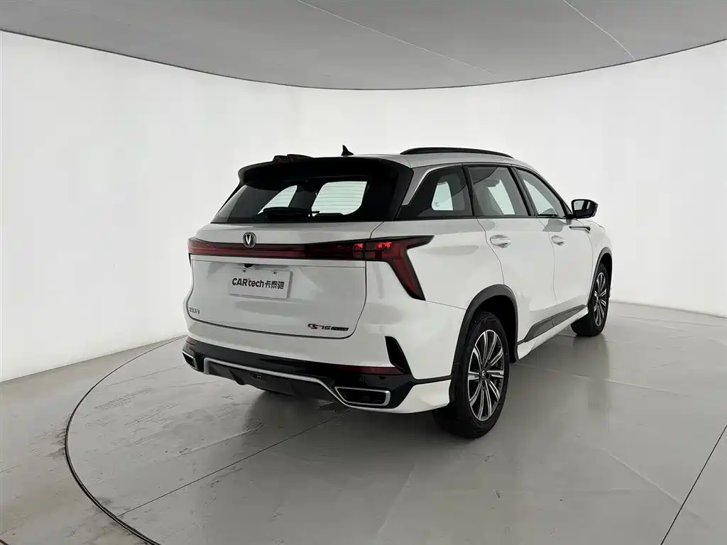Changan CS75 PLUS — фото 4