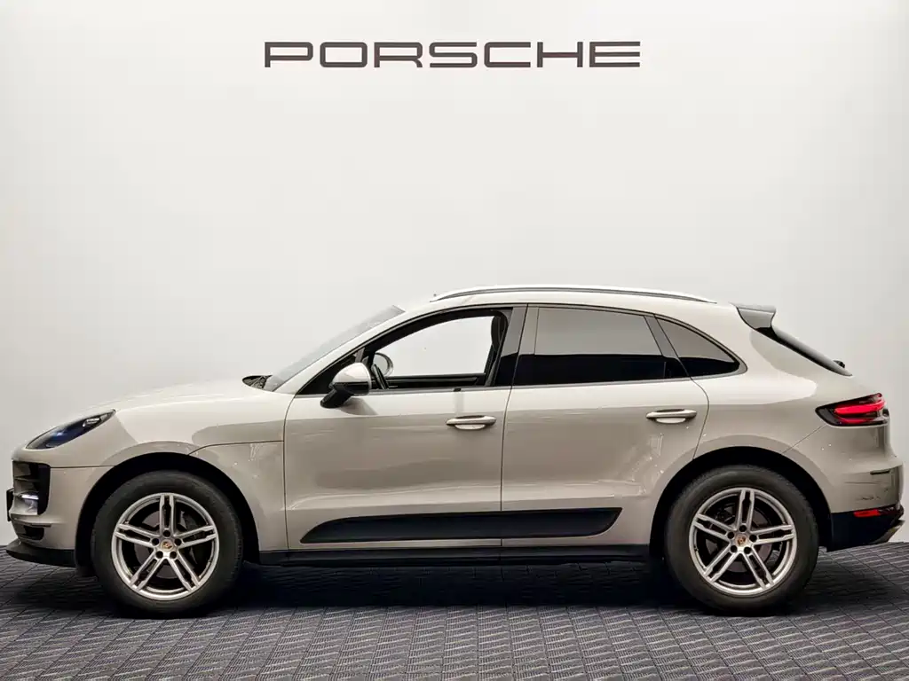 Porsche Macan 2019 — фото 4