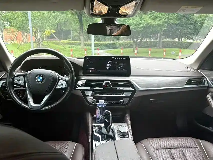 BMW 5 Series 2020