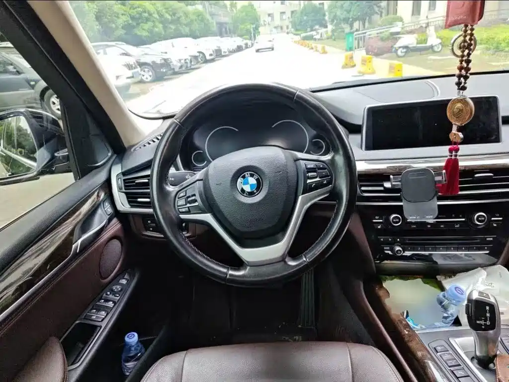 BMW X5 2018 — фото 10