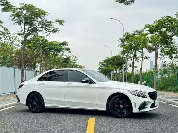 Mercedes-Benz C-Class 2019
