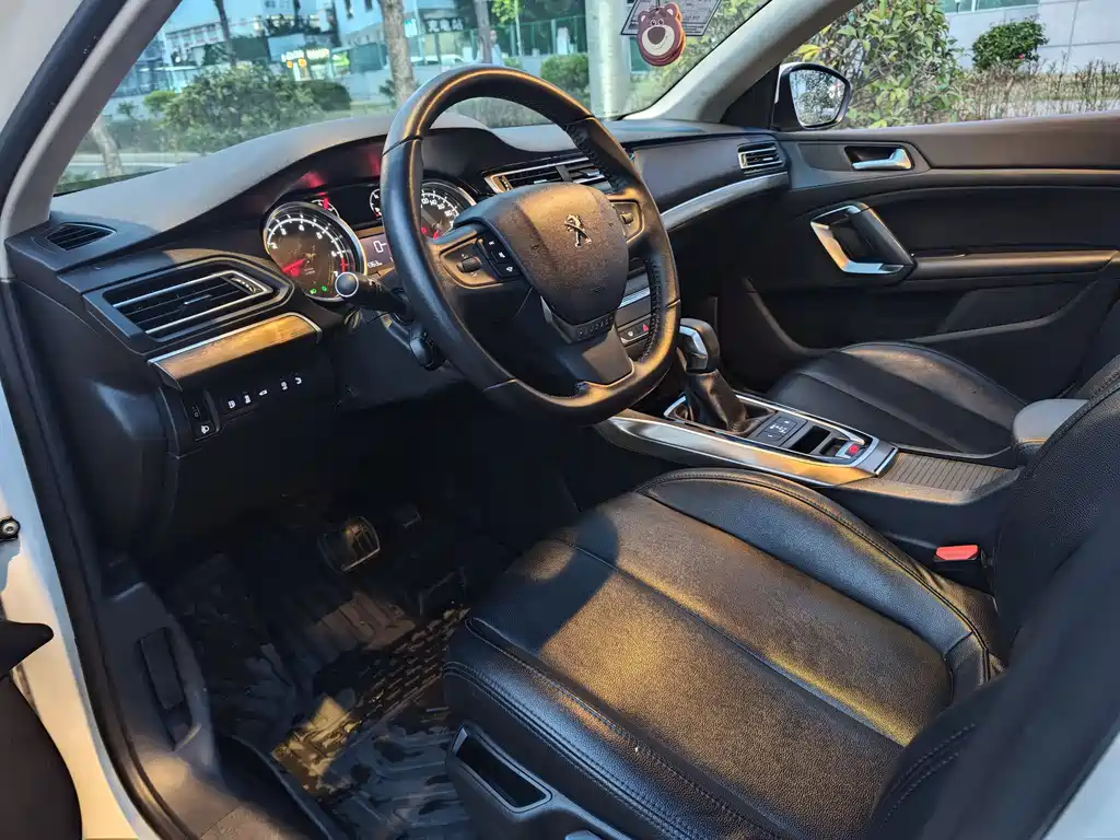 Peugeot 408 2018