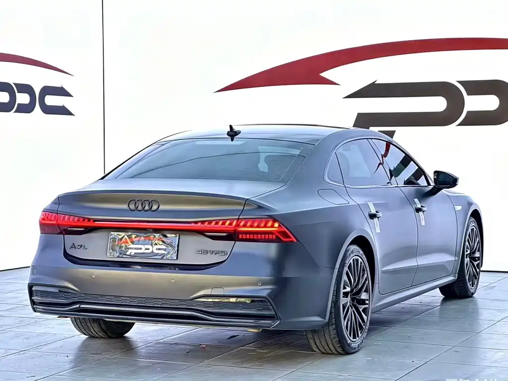 Audi A7L 2024 — фото 27