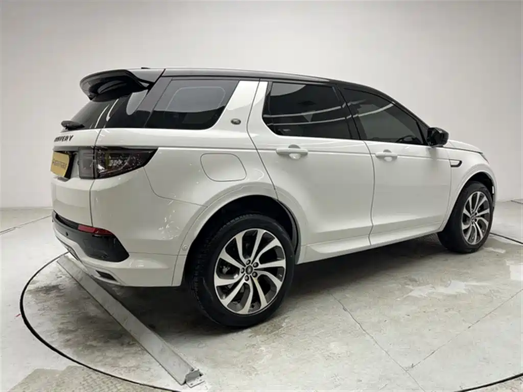 Land Rover Discovery Sport 2023 — фото 6