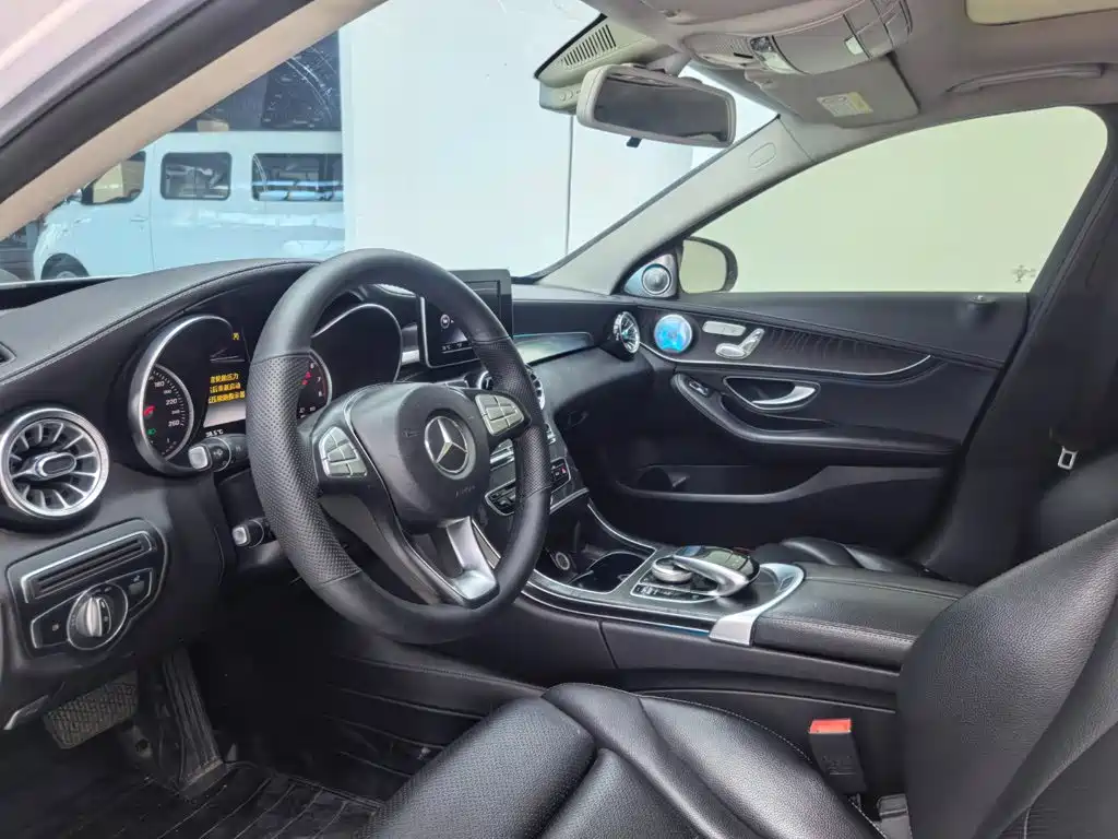 Mercedes-Benz C-Class 2017 — фото 5