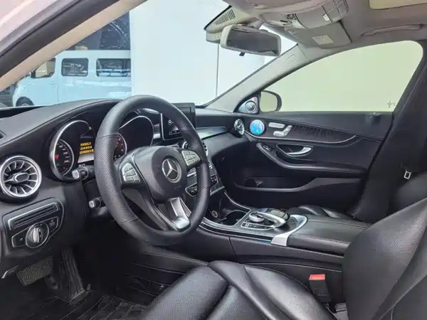 Mercedes-Benz C-Class 2017