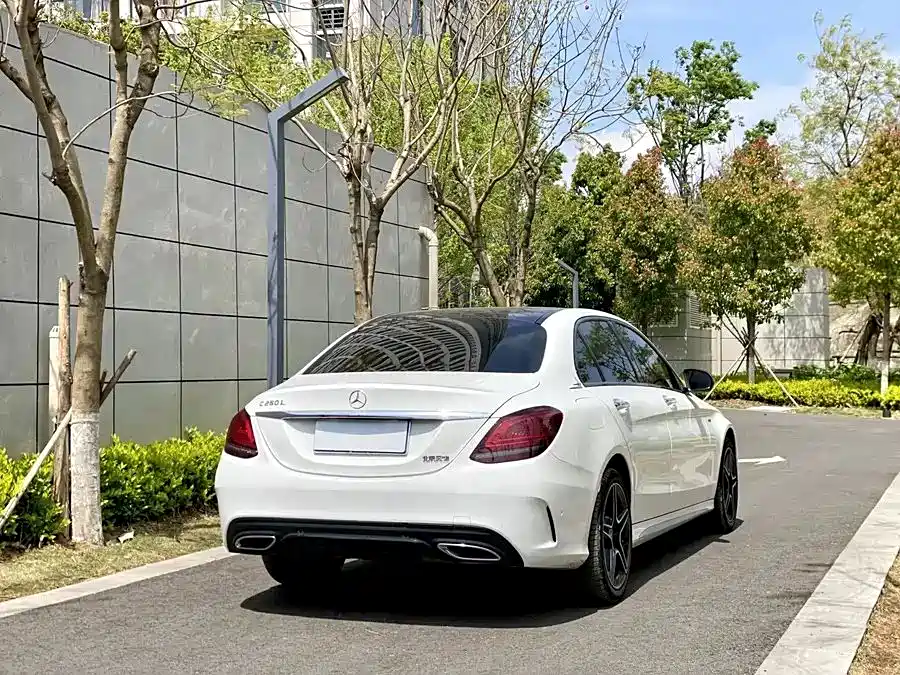 Mercedes-Benz C-Class 2020 — фото 16