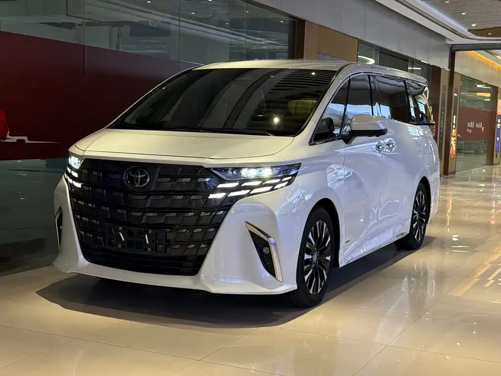 Toyota Alphard 2023 — фото 1