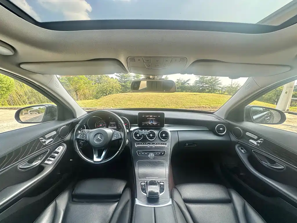 Mercedes-Benz C-Class 2018 — фото 20
