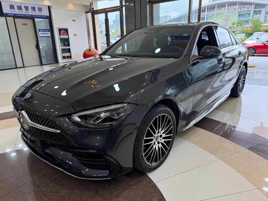 Mercedes-Benz C-Class 2022