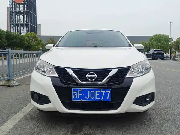 Nissan Tiida 2016