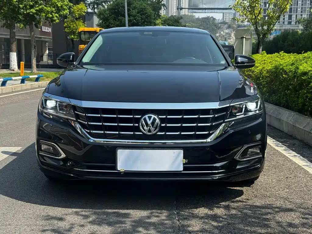 Volkswagen Passat 2019 — фото 2