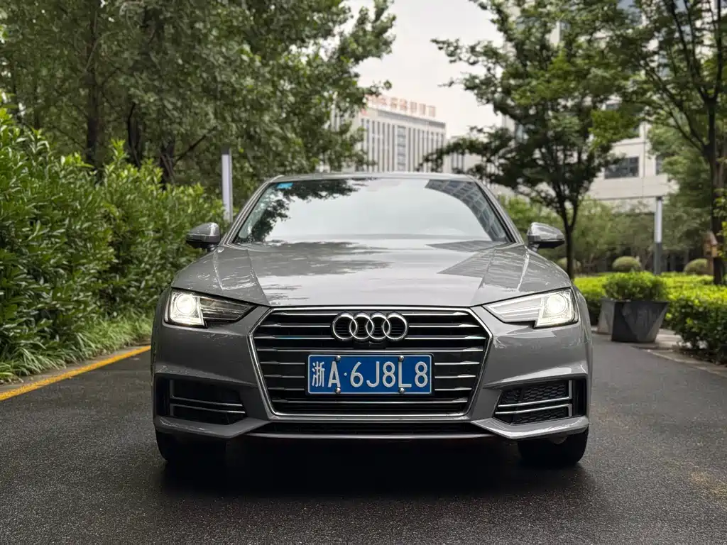 Audi A4L 2019 — фото 2