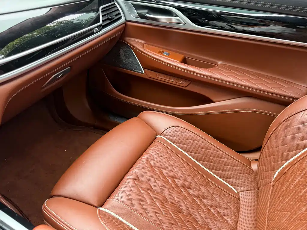 BMW 7 Series 2020 — фото 6