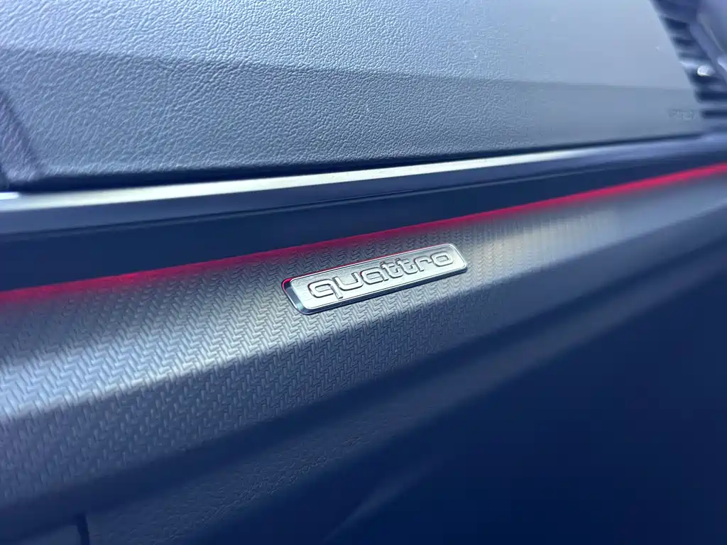 Audi Q5L 2022 — фото 14