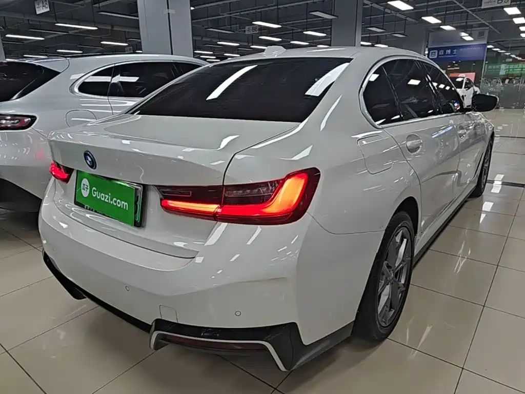BMW i3 2024