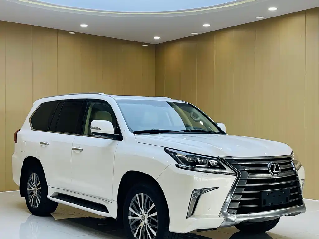 Lexus LX 2017
