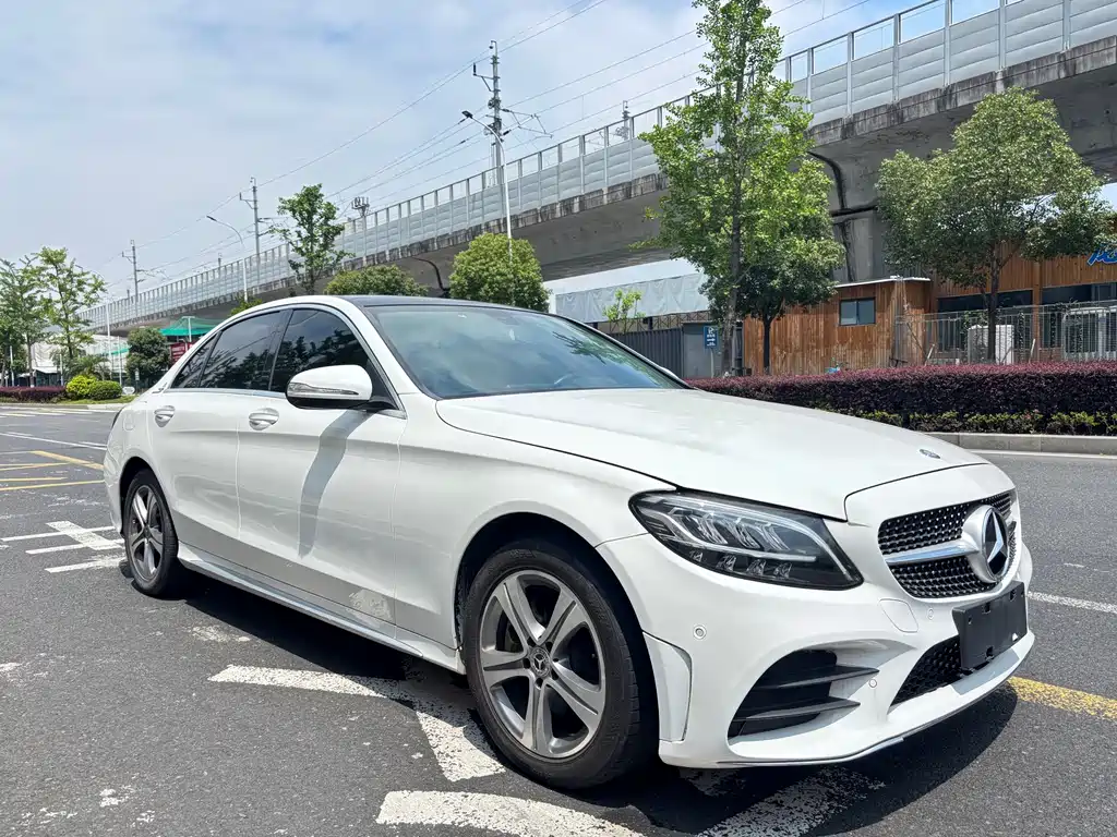 Mercedes-Benz C-Class 2019 — фото 4