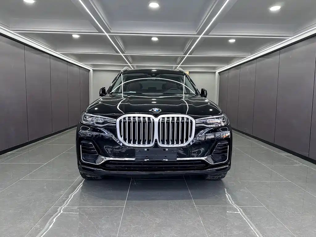 BMW X7 2021 — фото 2