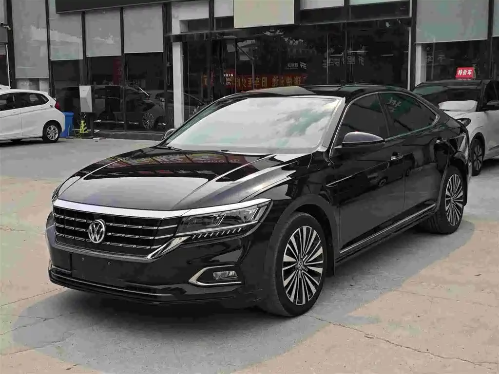 Volkswagen Passat 2019 — фото 2