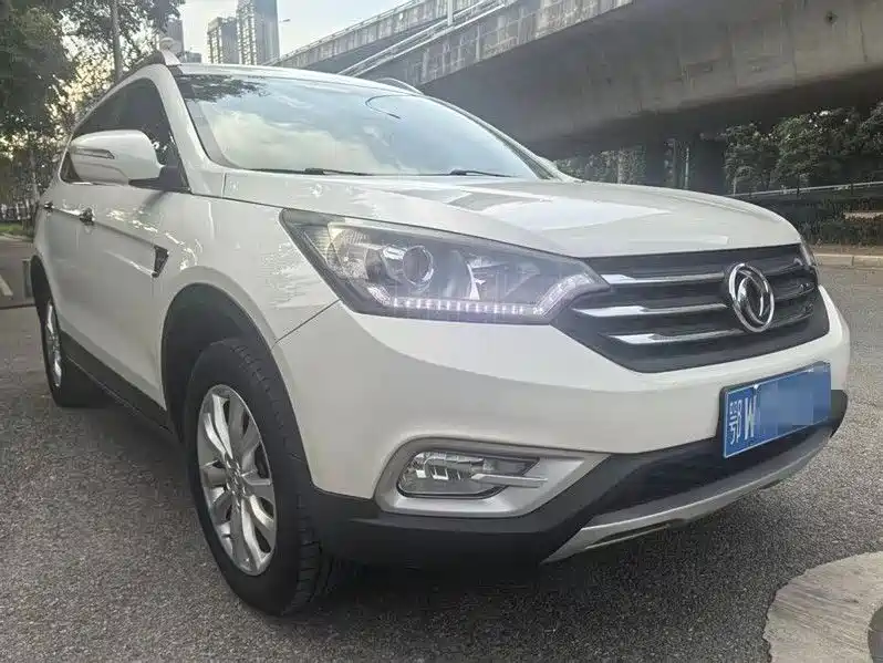 Dongfeng Fengshen AX7 2016 — фото 3
