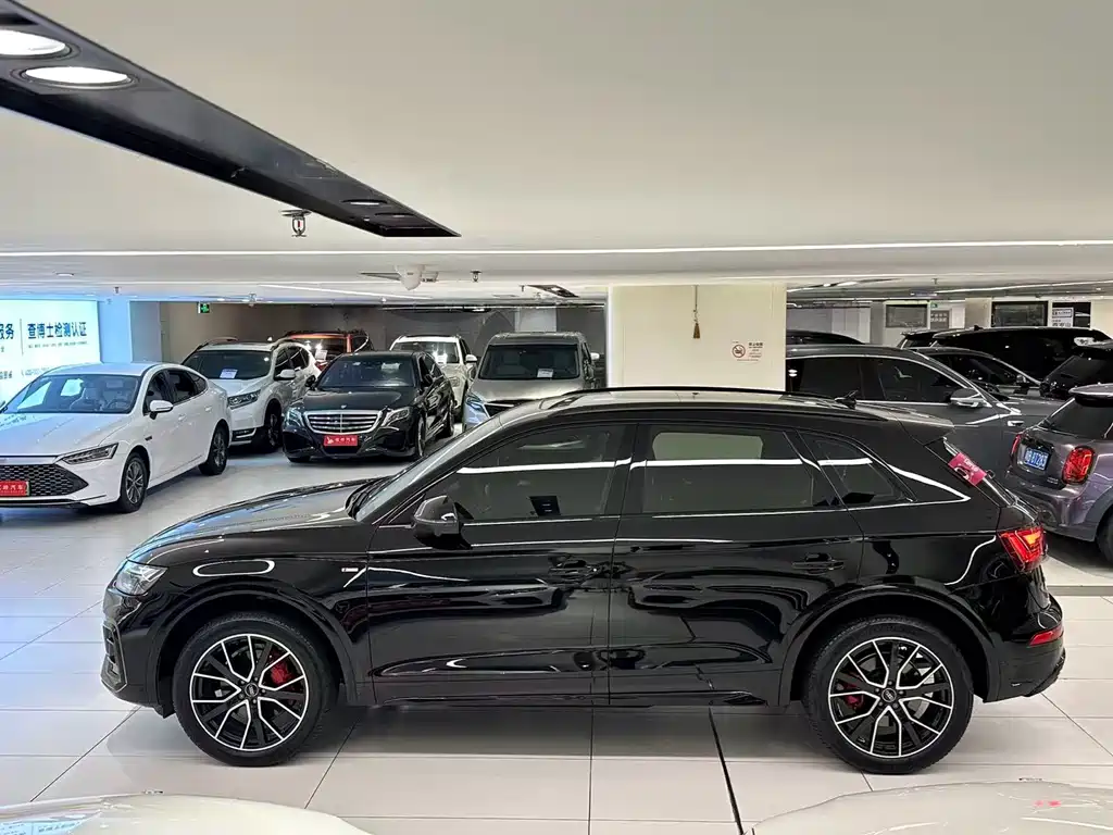 Audi Q5L 2024