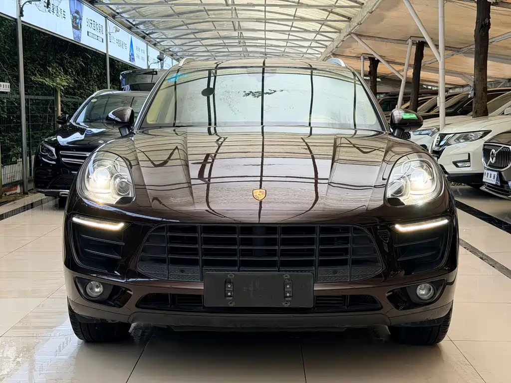 Porsche Macan 2016