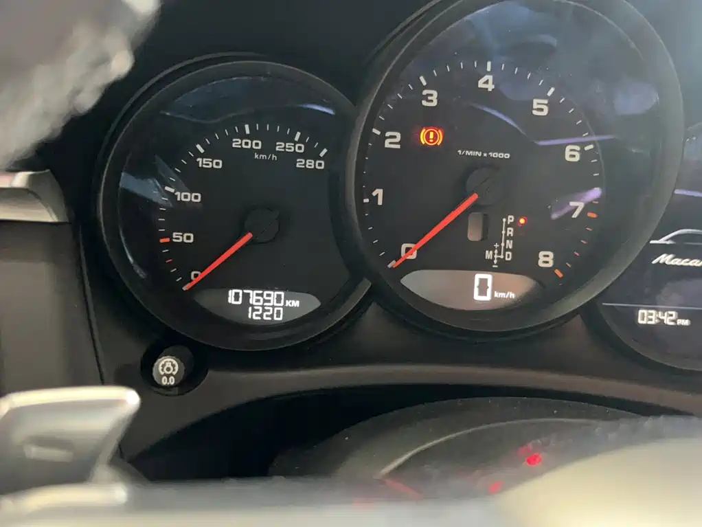 Porsche Macan 2021 — фото 3