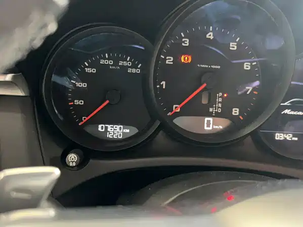 Porsche Macan 2021