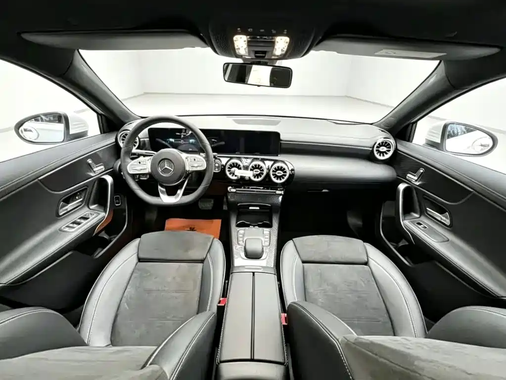 Mercedes-Benz A-Class 2020 — фото 5