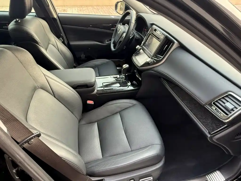 Toyota Crown 2018 — фото 19