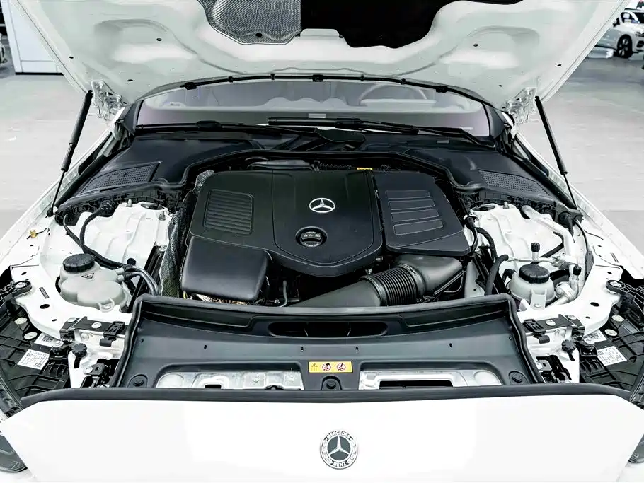 Mercedes-Benz C-Class 2024 — фото 23